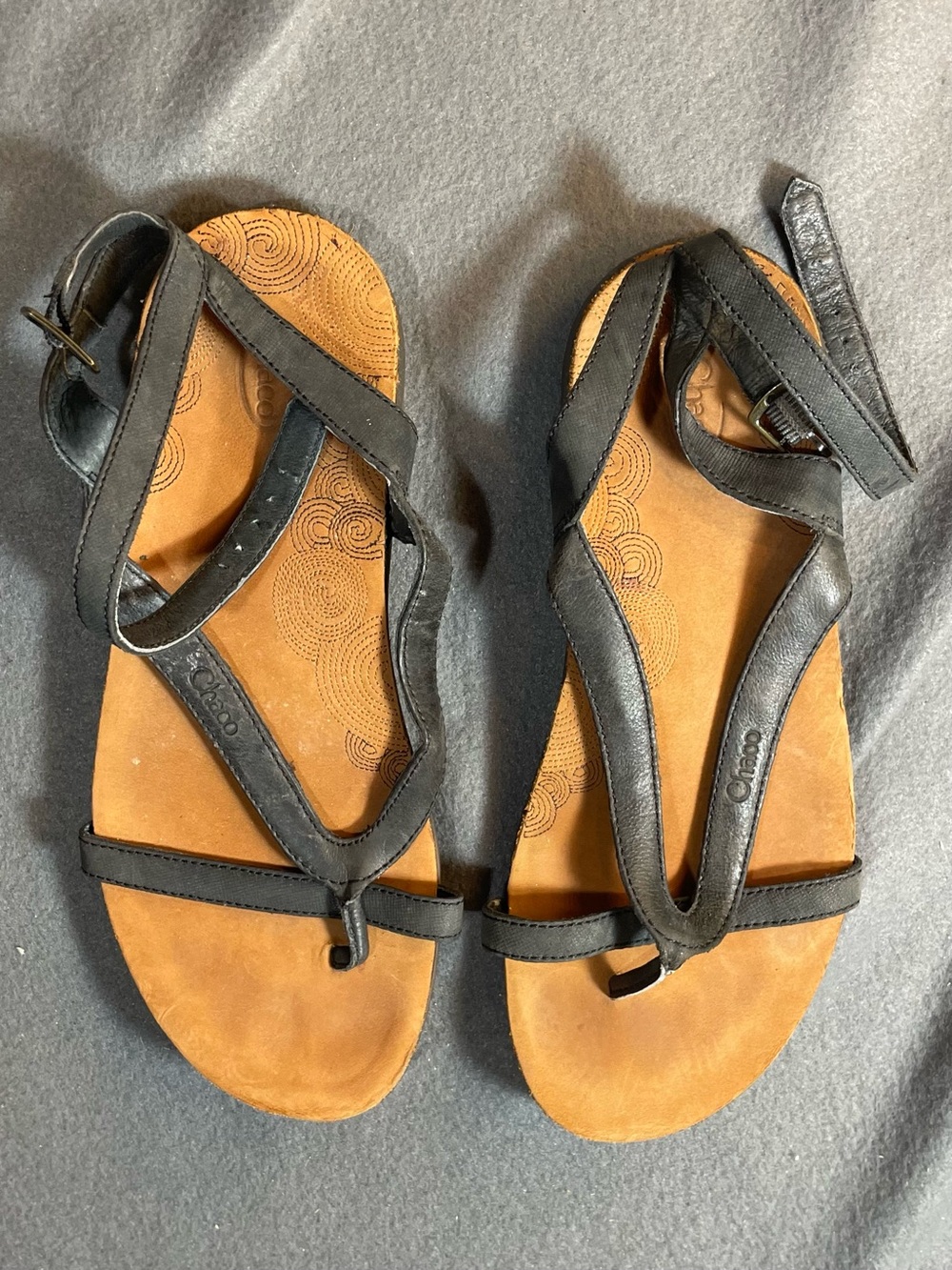 Chaco Leather Strappy Toe-Loop Ankle Strap Sandals, Size 7